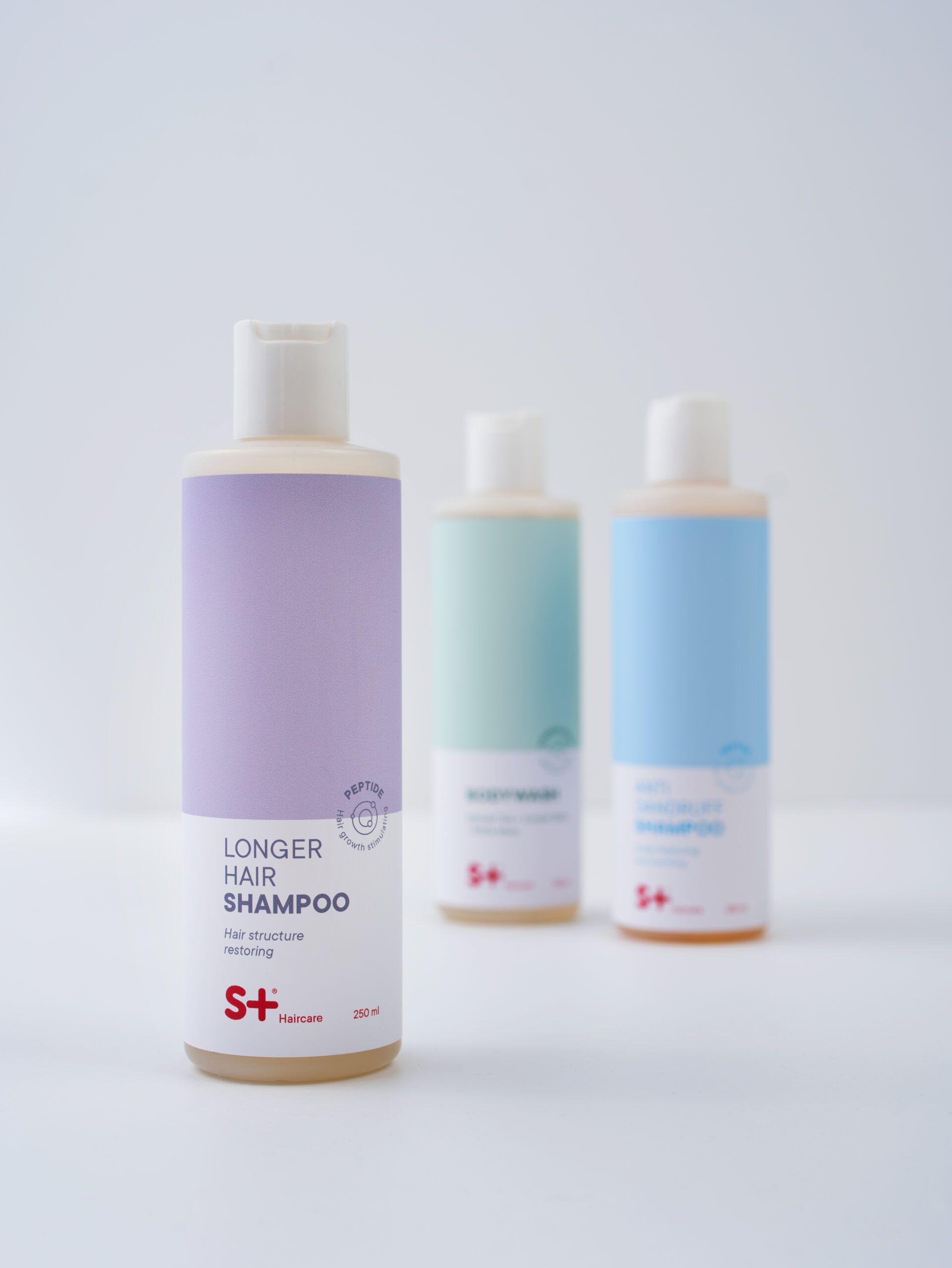 Juuste kasvu stimuleeriv ja juuste eluiga pikendav Longer Hair Shampoo sisaldab unikaalset vaskpeptiidi ja rikkalikke taimeekstrakte
